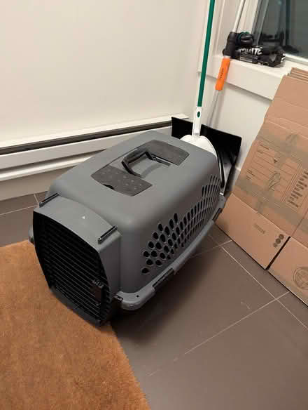 Photo of free Dog Crate (Small) (Spring Hill/Porter Square) #4