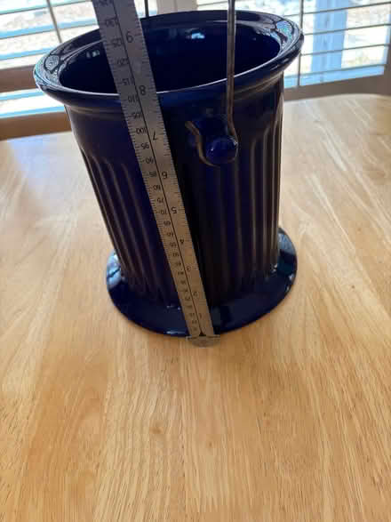 Photo of free Ceramic crock (Downtown Sunnyvale) #2