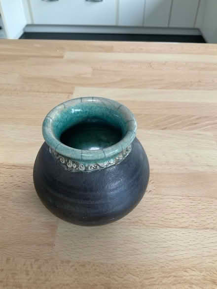 Photo of free Small pot (Northcourt OX14) #1