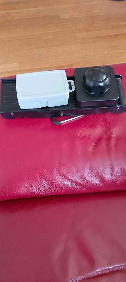 Photo of free Mandoline (Chirton SN10) #1