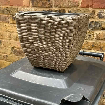 Photo of free Garden basket for bulbs? (Beaconsfield HP9) #1