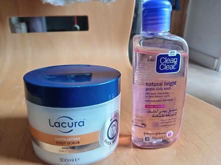 Photo of free Beauty products: foot scrub and face wash (Reading West RG1) #1
