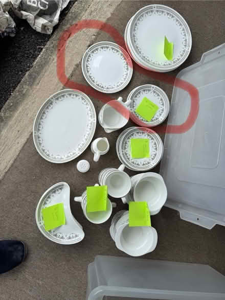Photo of free random plates/bowls etc (OX5 (Kidlington)) #1