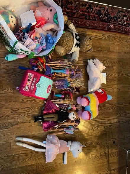Photo of free Toys/barbies/barbie clothes etc (Soho) #1