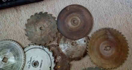Photo of free circular saw blades (Bayshore) #2