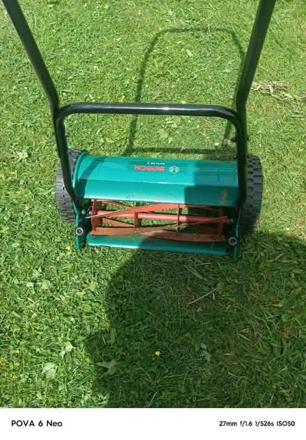 Photo of free Manual lawn mower (WD19) #3
