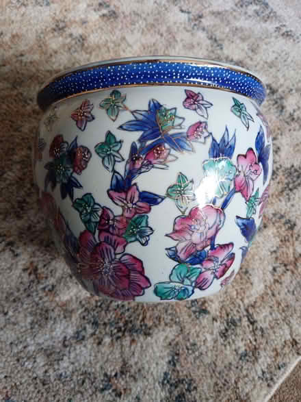 Photo of free Vase/pot (Wistaston CW2) #3