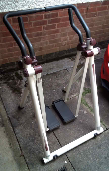 Photo of free Exercise machine (Dane Hills LE3) #1