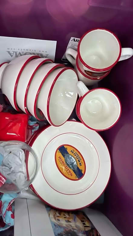 Photo of free kitchen items (33316) #3