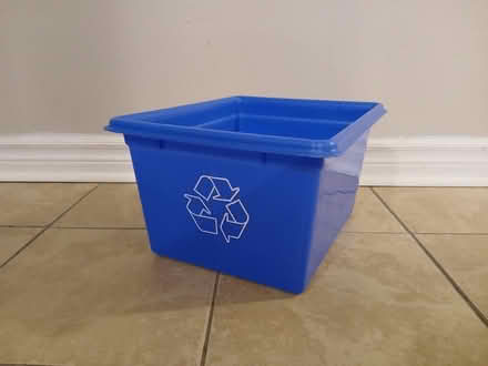 Photo of free Recycling Bin (Meadowvale Village) #1