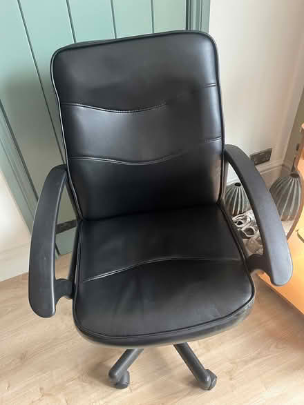 Photo of free Desk Chair No2 (TN26) #1