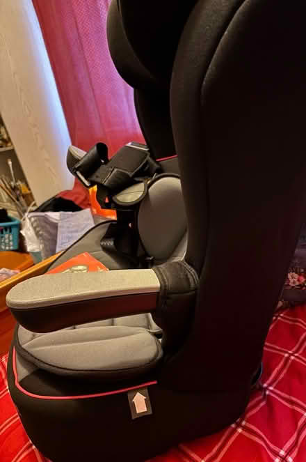 Photo of free Child Car seat (Weymouth DT4) #2