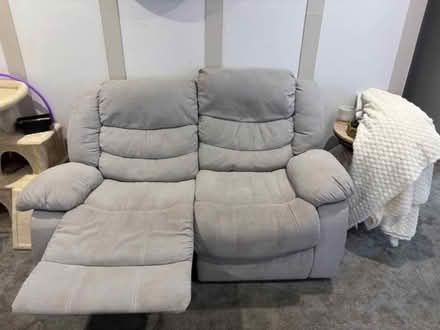 Photo of free Recliner Sofa set (Great Wakering SS3) #3
