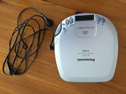 Photo of free Portable CD Player (Horn's Mill SG13) #1