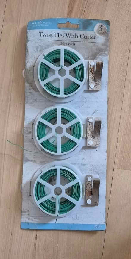 Photo of free Reels of twist tie (Ilford IG1) #1