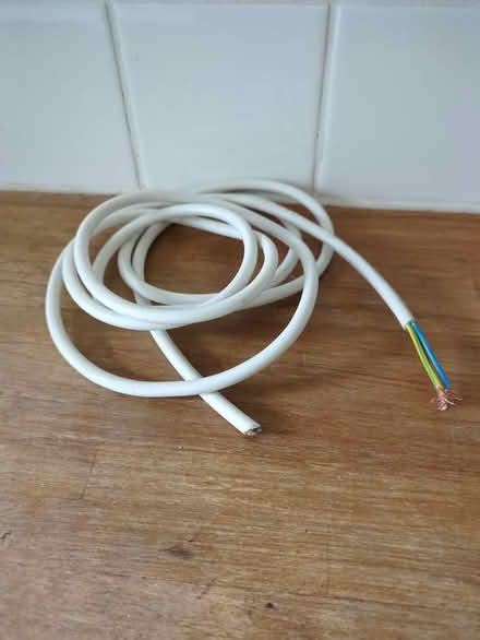 Photo of free 1.87 metres 3-core electrical cable (Twickenham TW2) #1