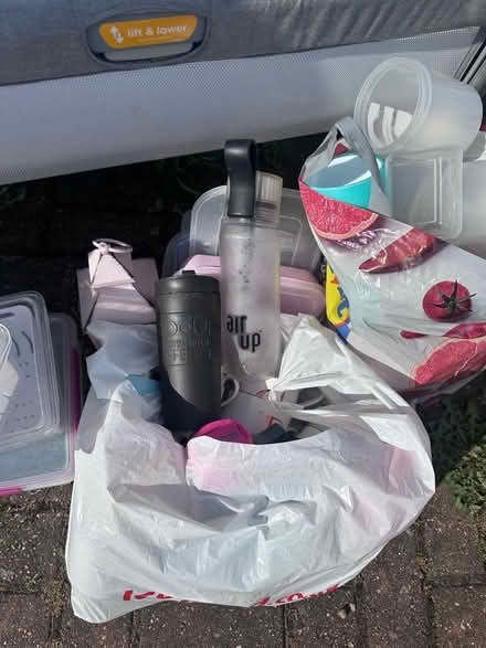 Photo of free A bunch of stuff to give away (Lee SE12) #2