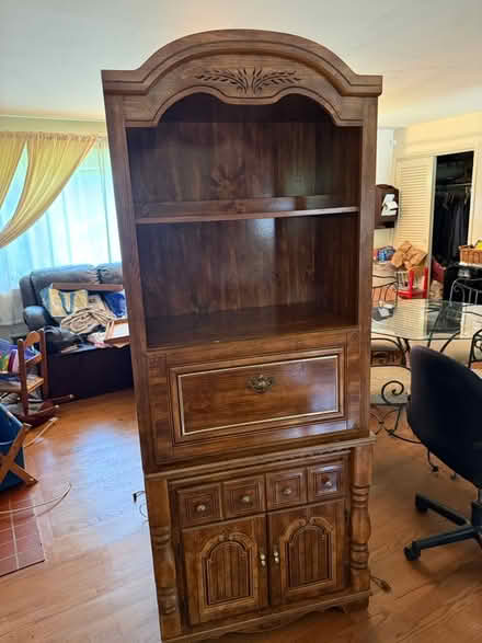 Photo of free 3 pieces Hutch cabinet (North Springfield) #3