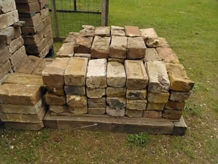 Photo of free Old Bricks (approx 100) (Welwyn AL6) #3