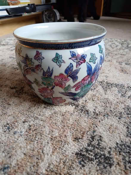 Photo of free Vase/pot (Wistaston CW2) #1