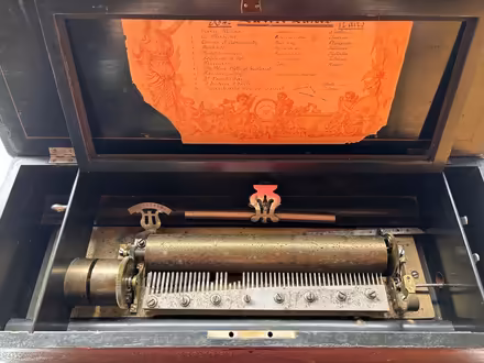 Photo of free Music box (Charlton OX12) #3