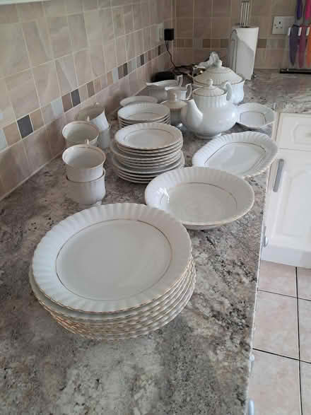 Photo of free Dinner set white with gold trim (Derby DE22) #1