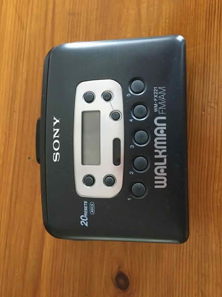 Photo of free Sony Walkman (Horn's Mill SG13) #1