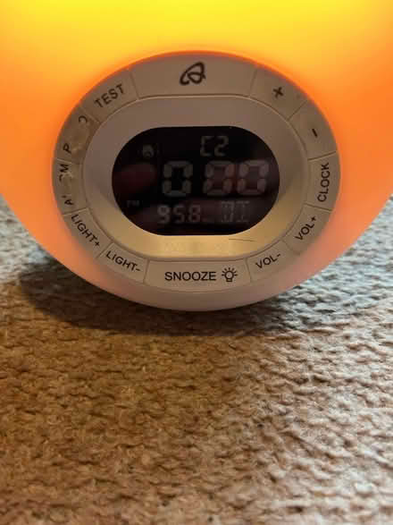 Photo of free Radio and alarm clock (SE10) #1