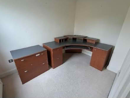 Photo of free Corner desk and filing cabinet (Oxford-Freegle CGA OX4) #1
