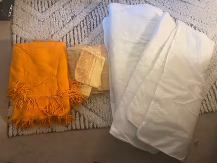 Photo of free 2 x single bedding set (Acton W3) #1