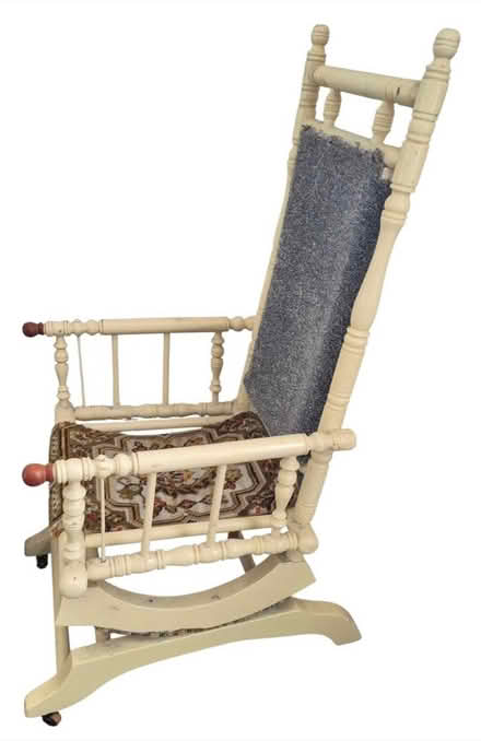 Photo of free Vintage Rocking Chair (Cheshunt En8) #2