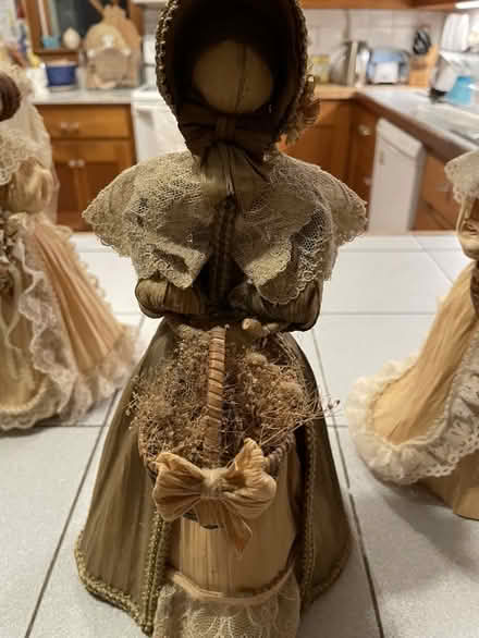 Photo of free Vintage Corn Husk Dolls (Berne) #2
