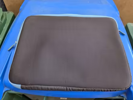 Photo of free Laptop sleeve (padded) 15"? (Roffey RH12) #3