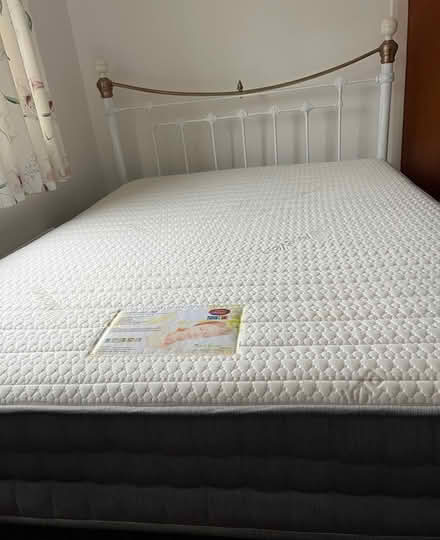 Photo of free Double bed (Caton) #3