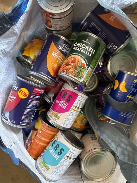 Photo of free Tins (SG17) #1