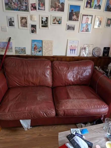 Photo of free 3 seater leather sofa (Sevenoaks TN13) #2