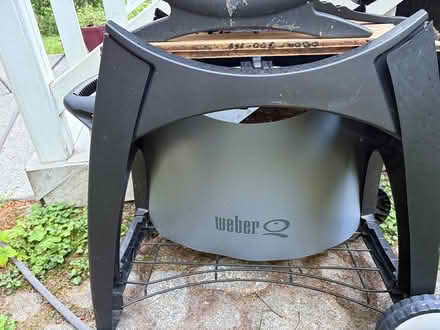 Photo of free table top BBQ and BBQ stand (Poulsbo) #3