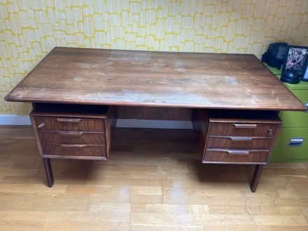 Photo of free Wooden desk (East Dulwich SE15) #1
