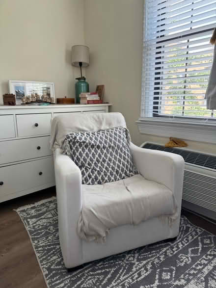Photo of free Deep Chair (Woodley Park) #2