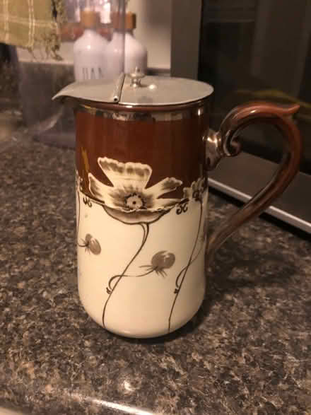 Photo of free Maple syrup dispenser (Leslieville) #1