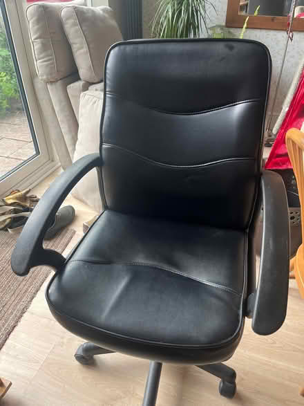 Photo of free Desk Chair - No1 (TN26) #1