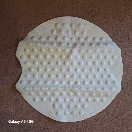 Photo of free New (in packet) Shower mat - anti slip white circular (Kendal LA9) #1