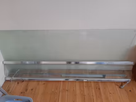 Photo of free Shower tray & screen (TR1) #2