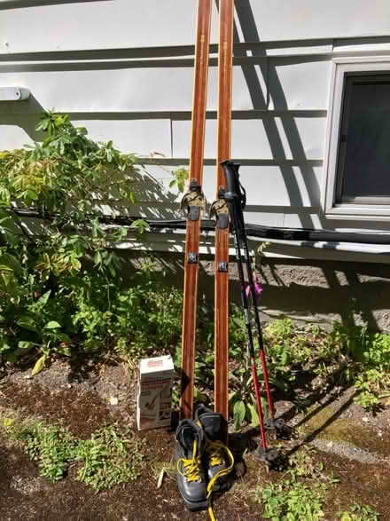 Photo of free Nordic ski equipment (NE Seattle, near Roosevelt HS) #4