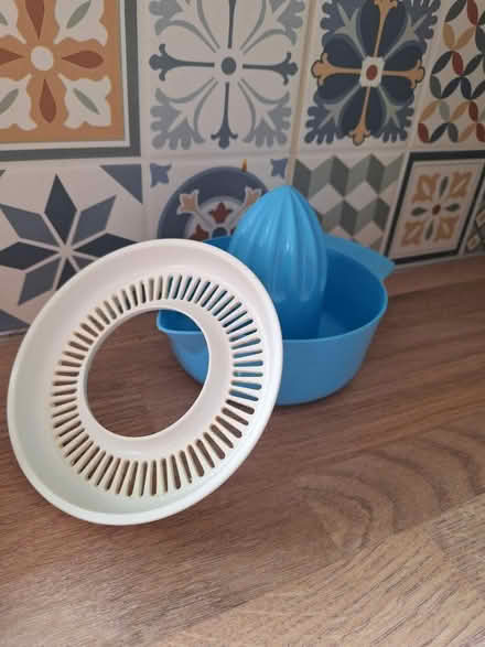 Photo of free Fruit juice squeezer (Pemberton WN5) #2