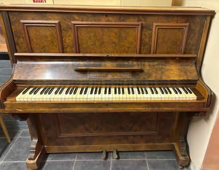 Photo of free Piano (Scale Hall LA3) #2