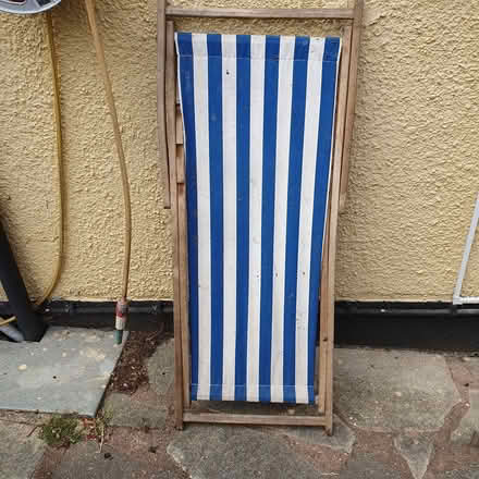 Photo of free Stripes deckchair (BR6) #1