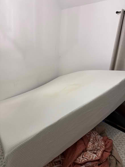 Photo of free King mattress (Windsong Rach) #2