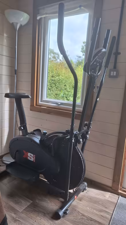 Photo of free Cross trainer (Lyonshall HR5) #1