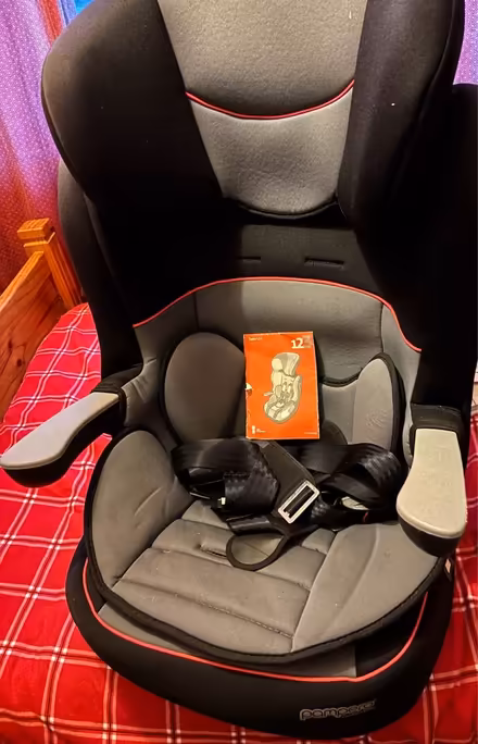 Photo of free Child Car seat (Weymouth DT4) #3